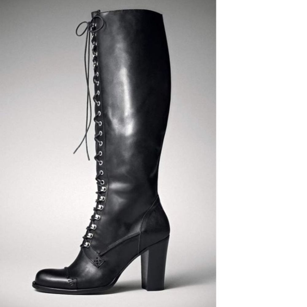 EUC Charles David Griot Knee High Lace Up Boot